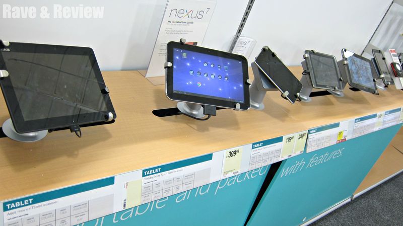 Shopping Tech at Staples