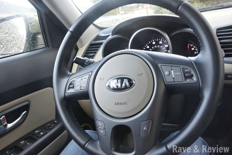 KIA Soul steering wheel