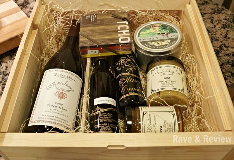 What's in an Uncorked ventures gift box