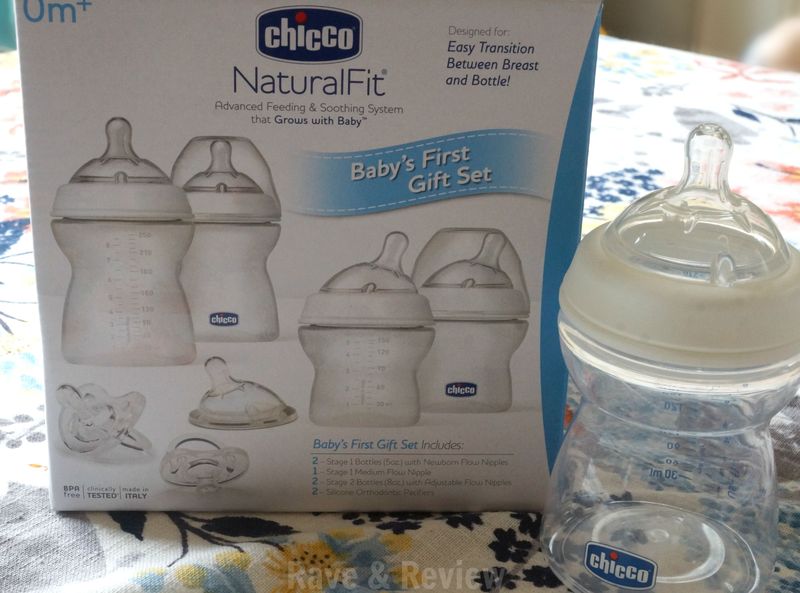 Chicco NaturalFit baby gift set