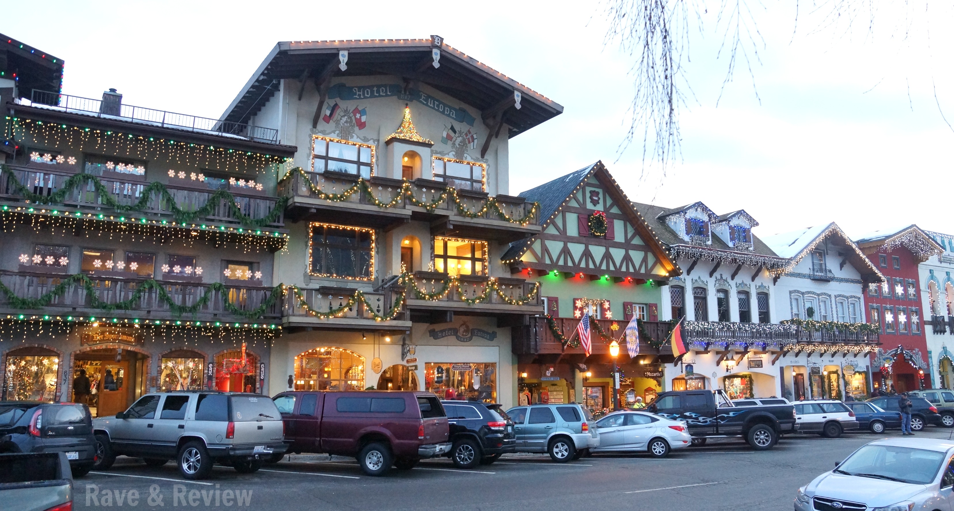 Travel 12 reasons to visit Leavenworth, WA in winter {+ 3 things to