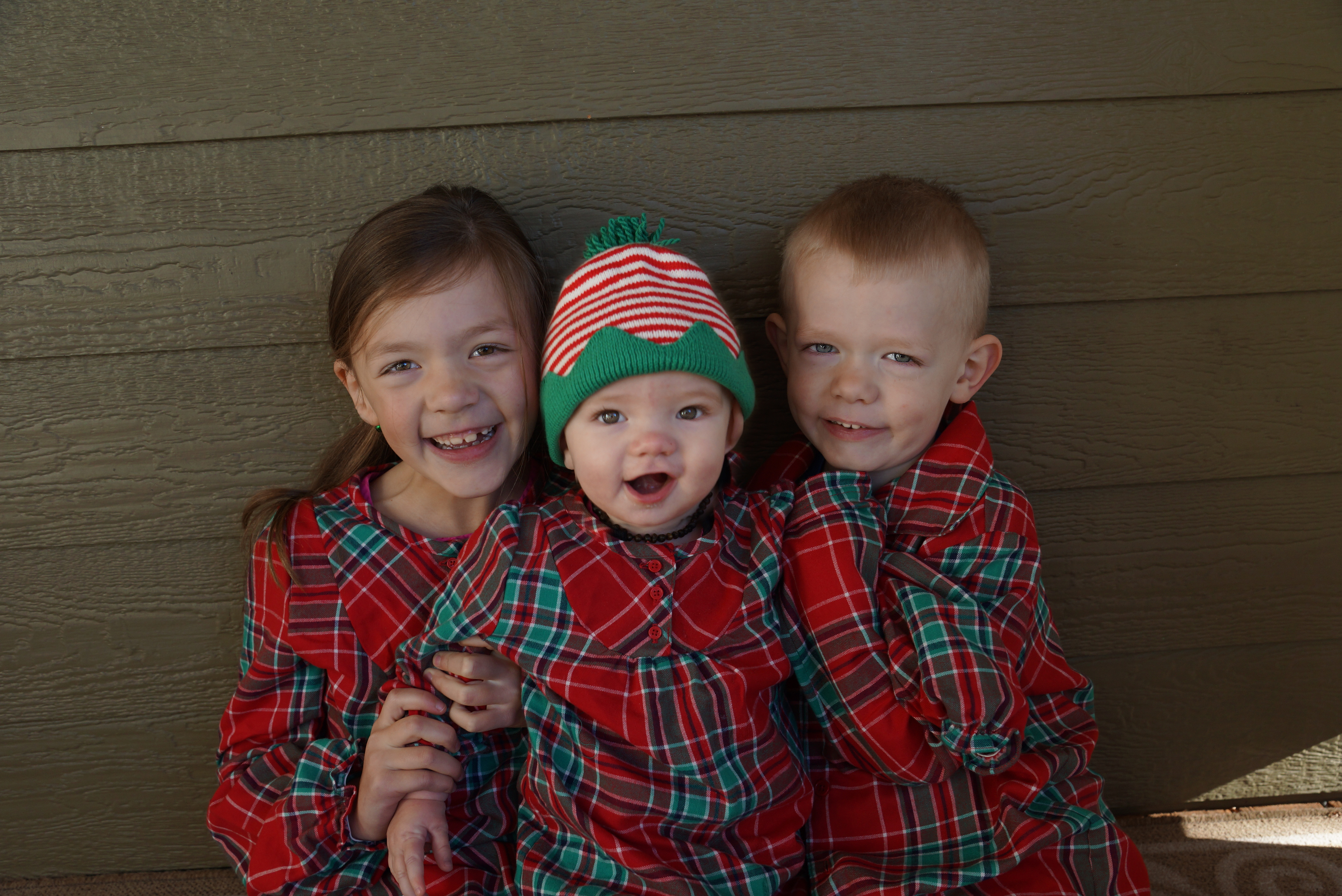 matching christmas outfits for siblings