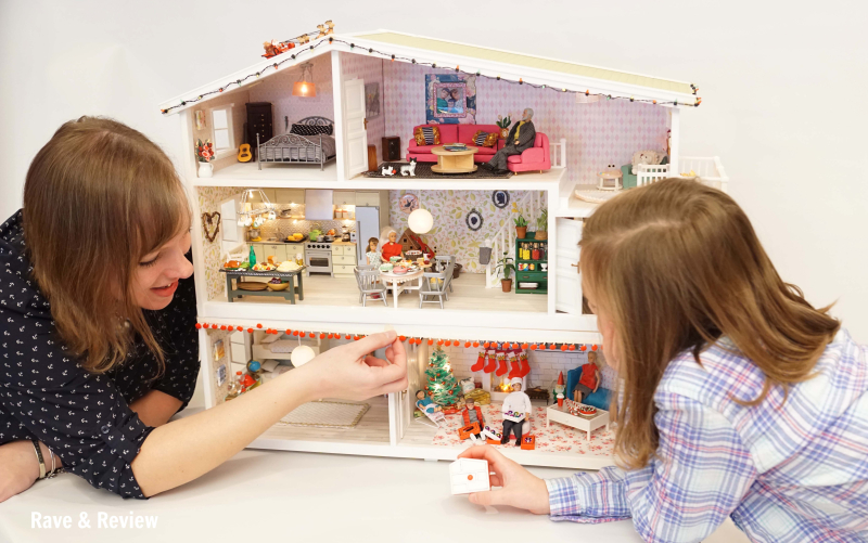 Lundby mom daughter decorating