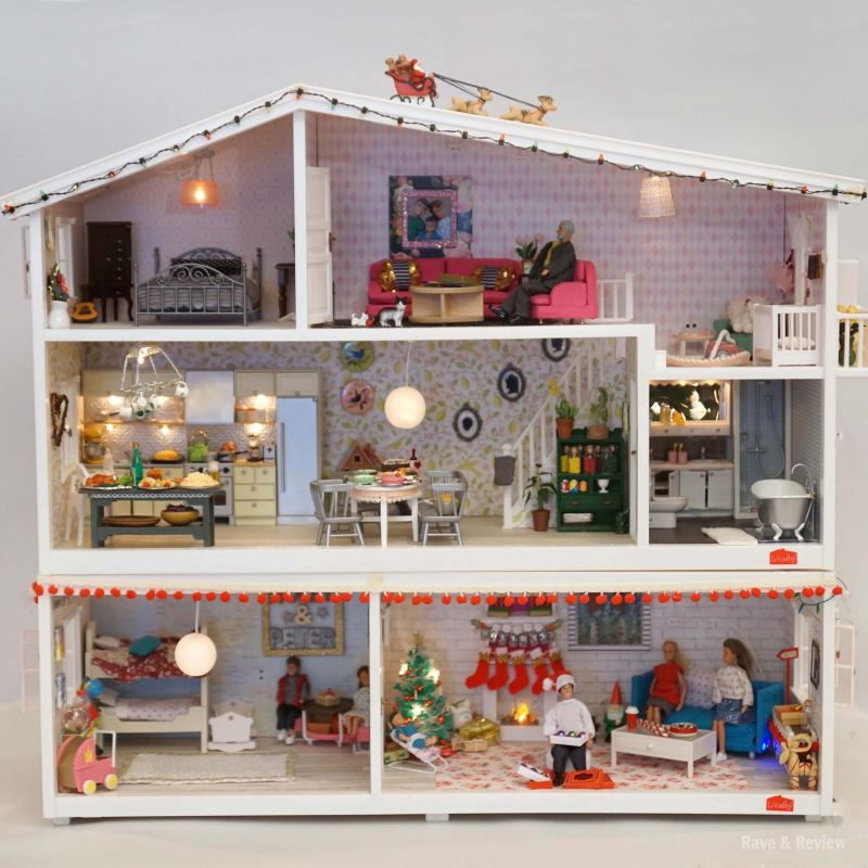 Lundby house at Christmas square