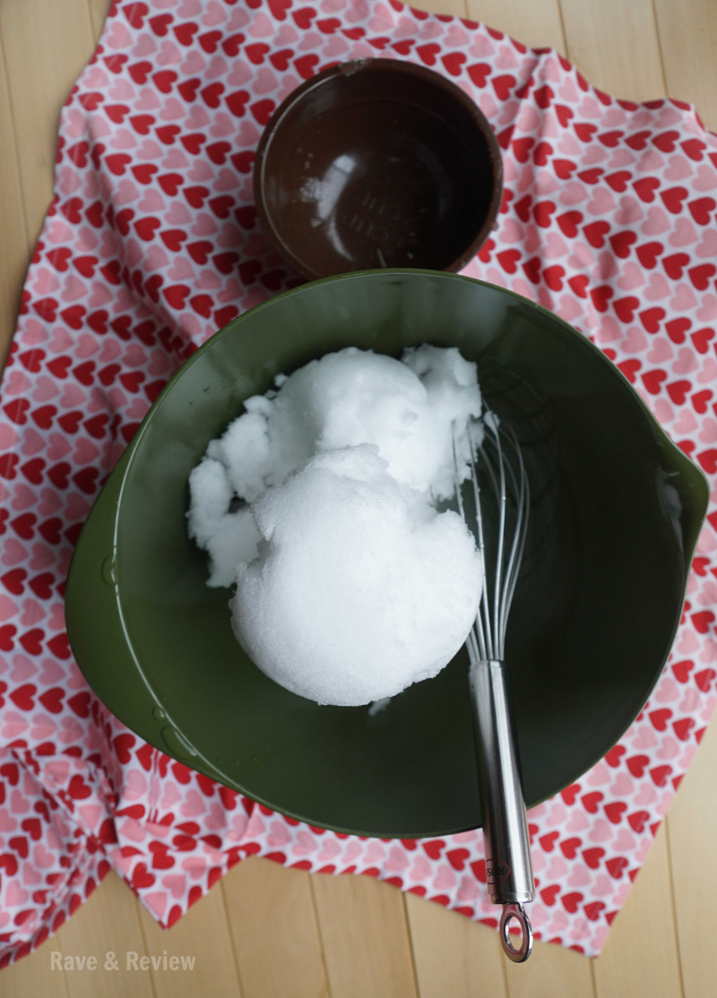 Snow ice cream in bowl