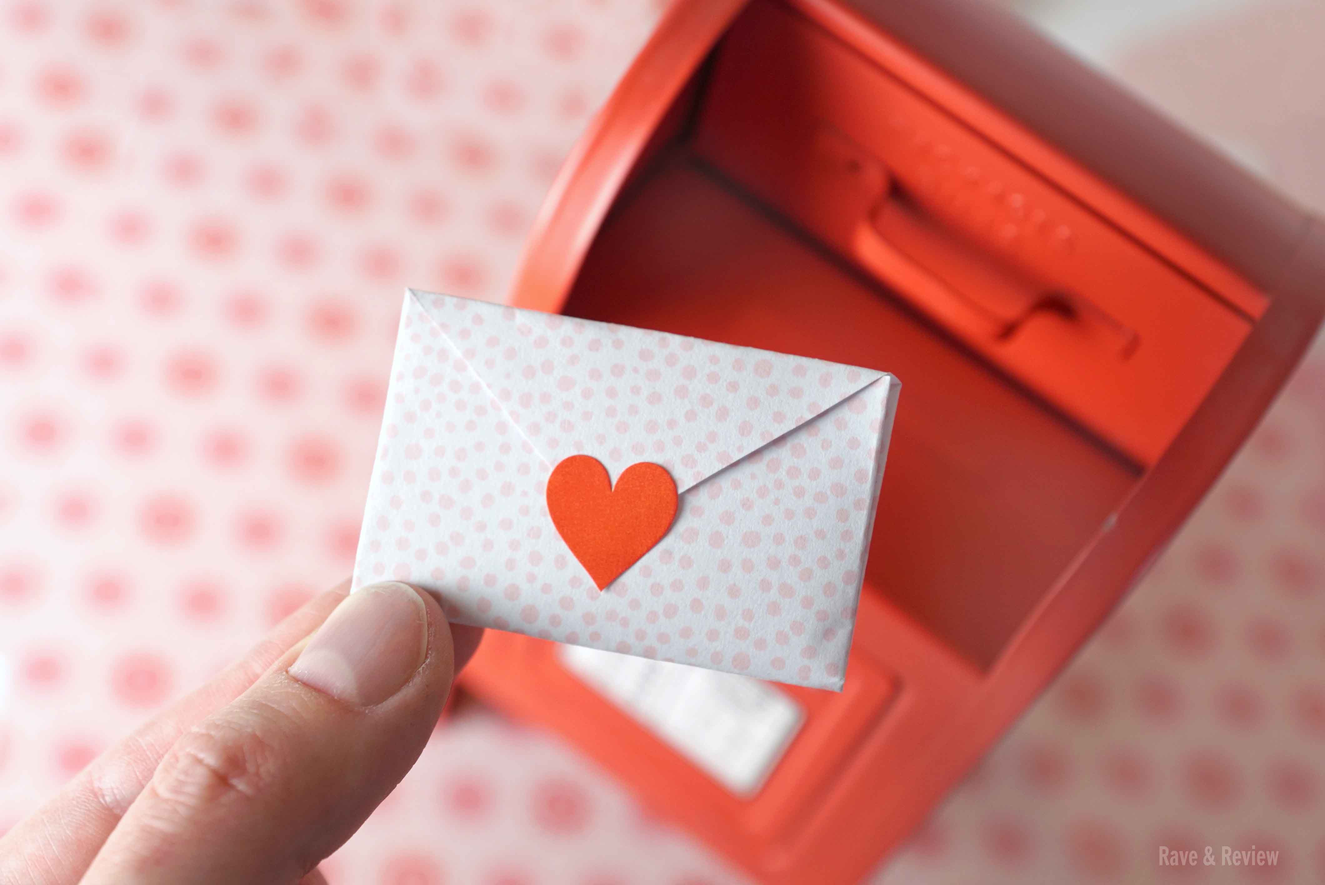 Make Your Own Mini Envelopes In Seconds Using Simple Paper Hearts Rave And Review 3479