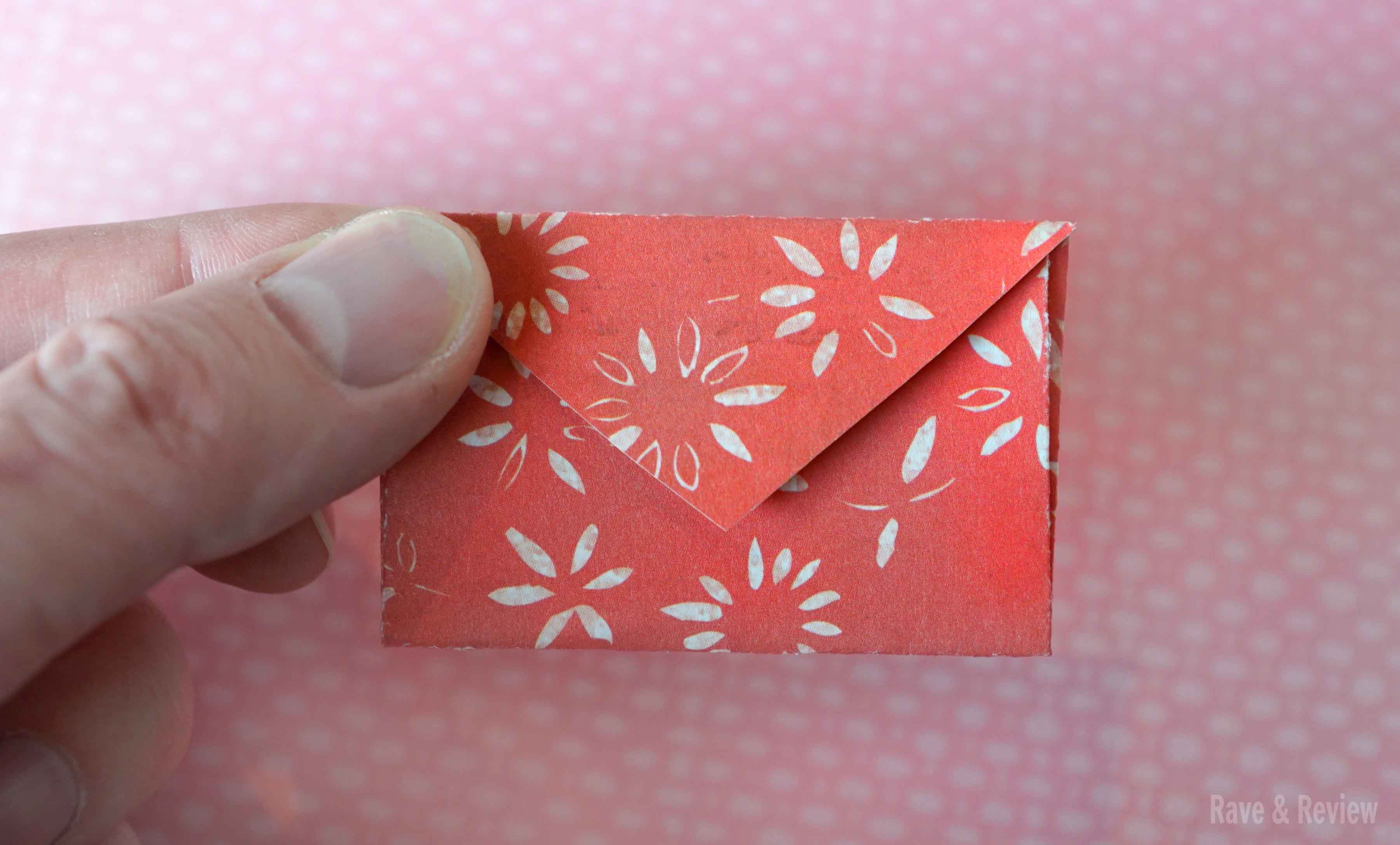 Make Your Own Mini Envelopes In Seconds Using Simple Paper Hearts