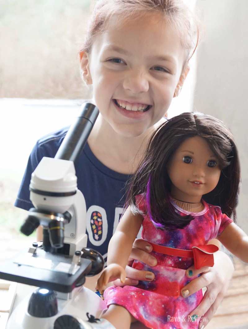 Luciana with microscope