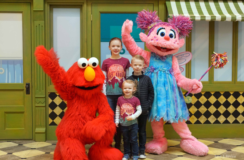 Sesame Street Elmo and Abby with kids small