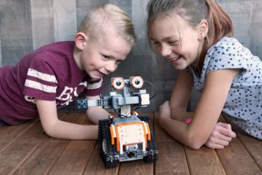 Build, code & play with JIMU Robots