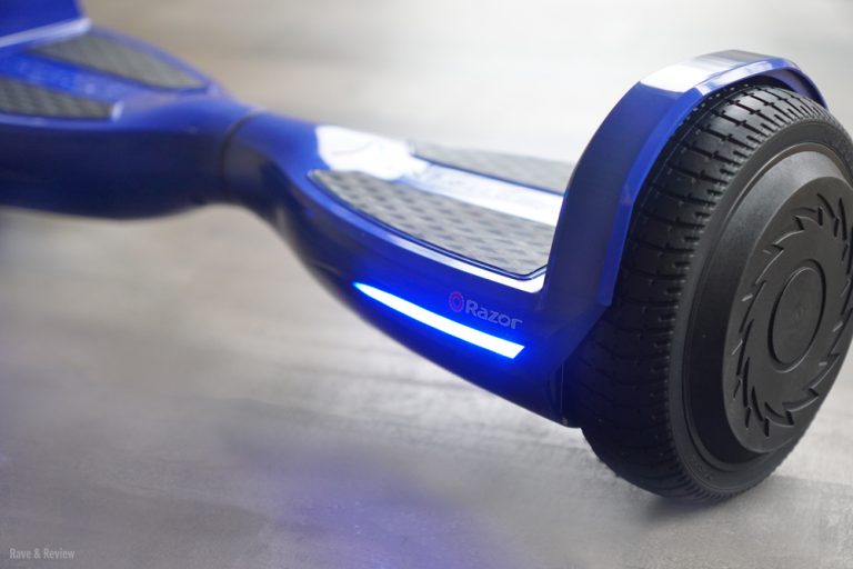 Razor Hoverboard lit up