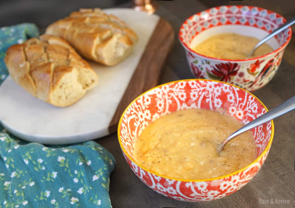 Idahoan Soups with bread