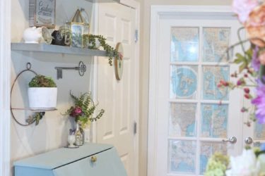 Spring refresh with new entryway decor