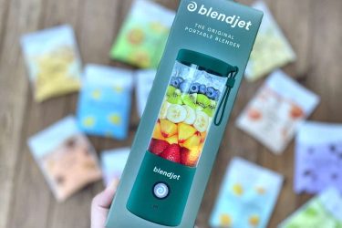 BlendJet 2 Portable Blender and accessories